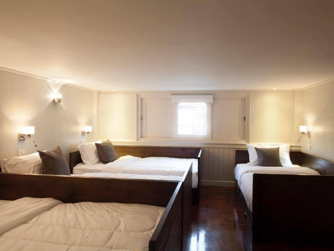 בנגקוק Golden Mountain Hostel מראה חיצוני תמונה