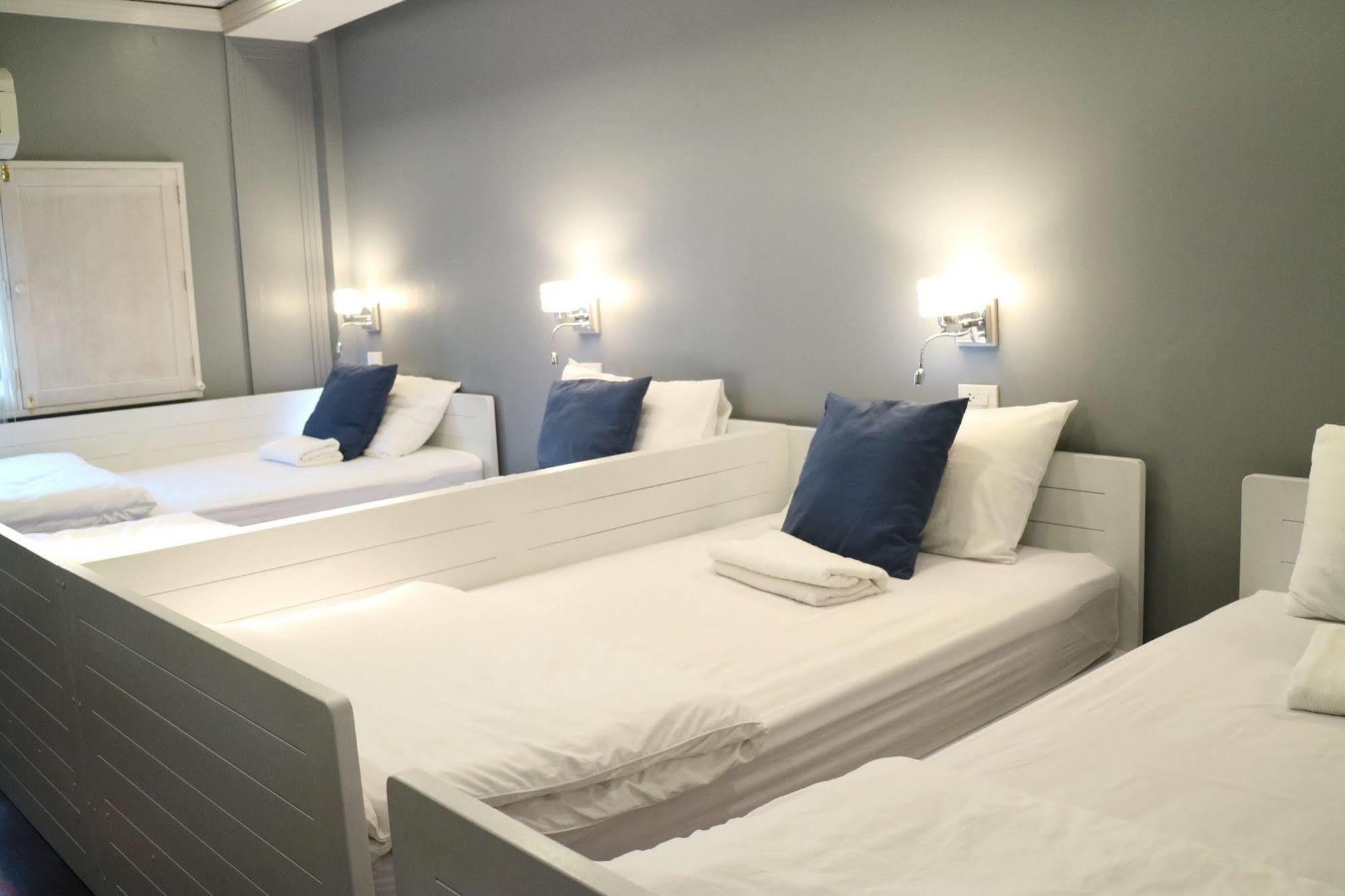 בנגקוק Golden Mountain Hostel מראה חיצוני תמונה