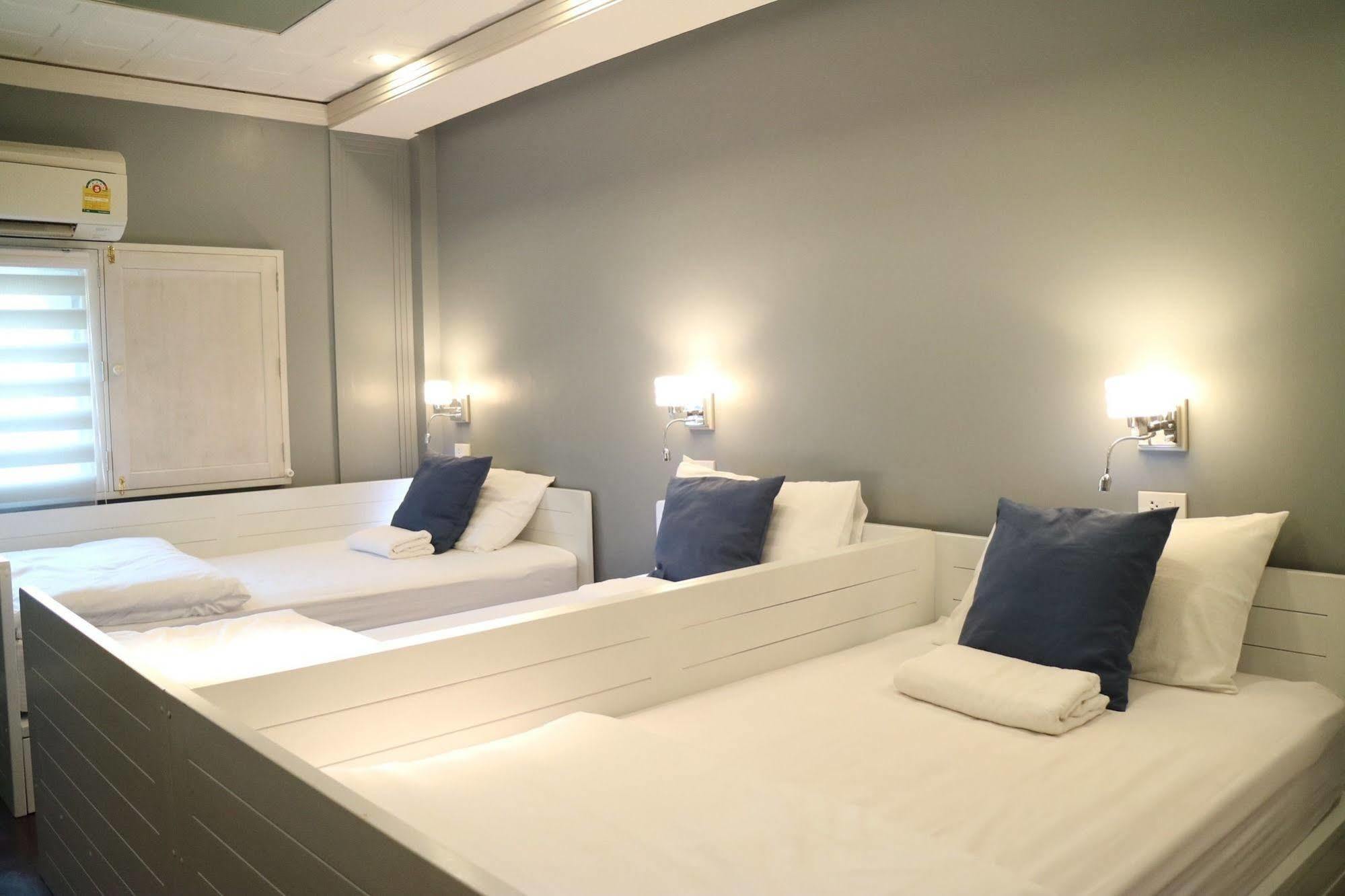 בנגקוק Golden Mountain Hostel מראה חיצוני תמונה